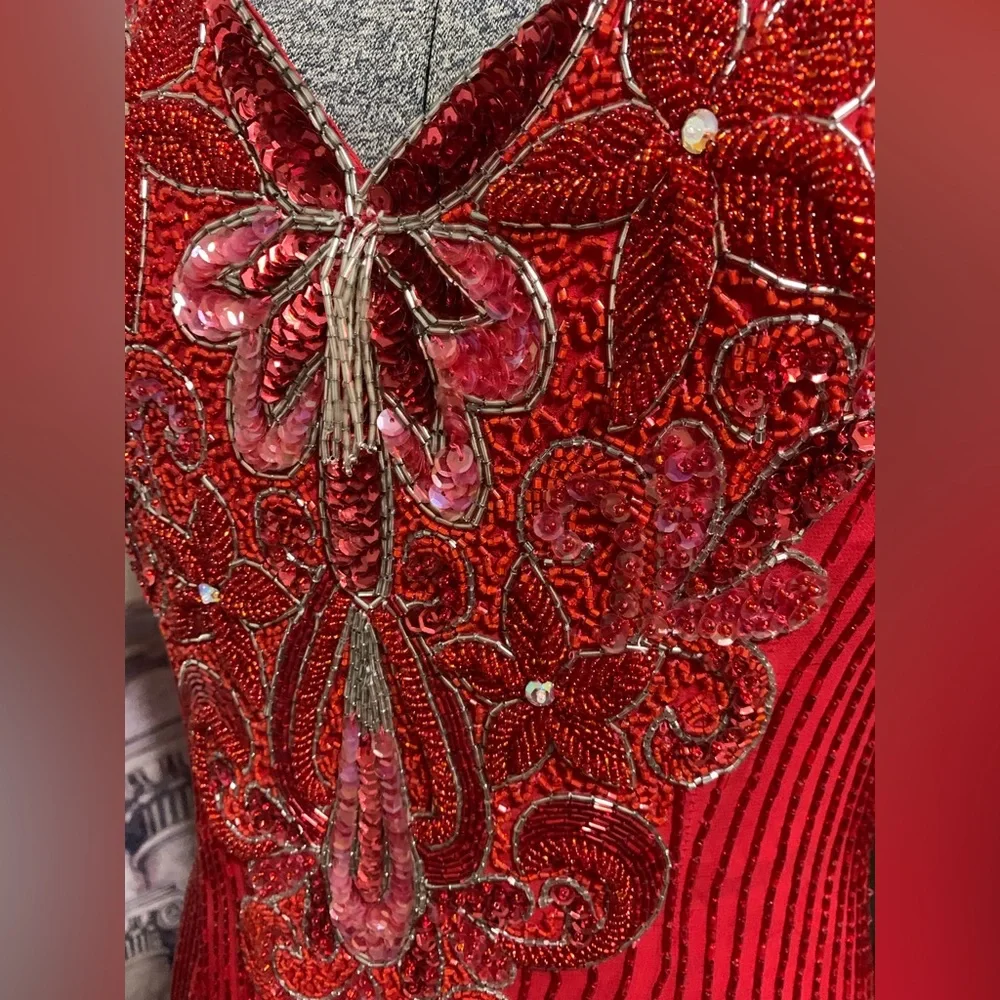 Vintage Red Silk Beaded Gown Intricate Platinum Fringe Short Sleeve Size 14. - Picture 3 of 16